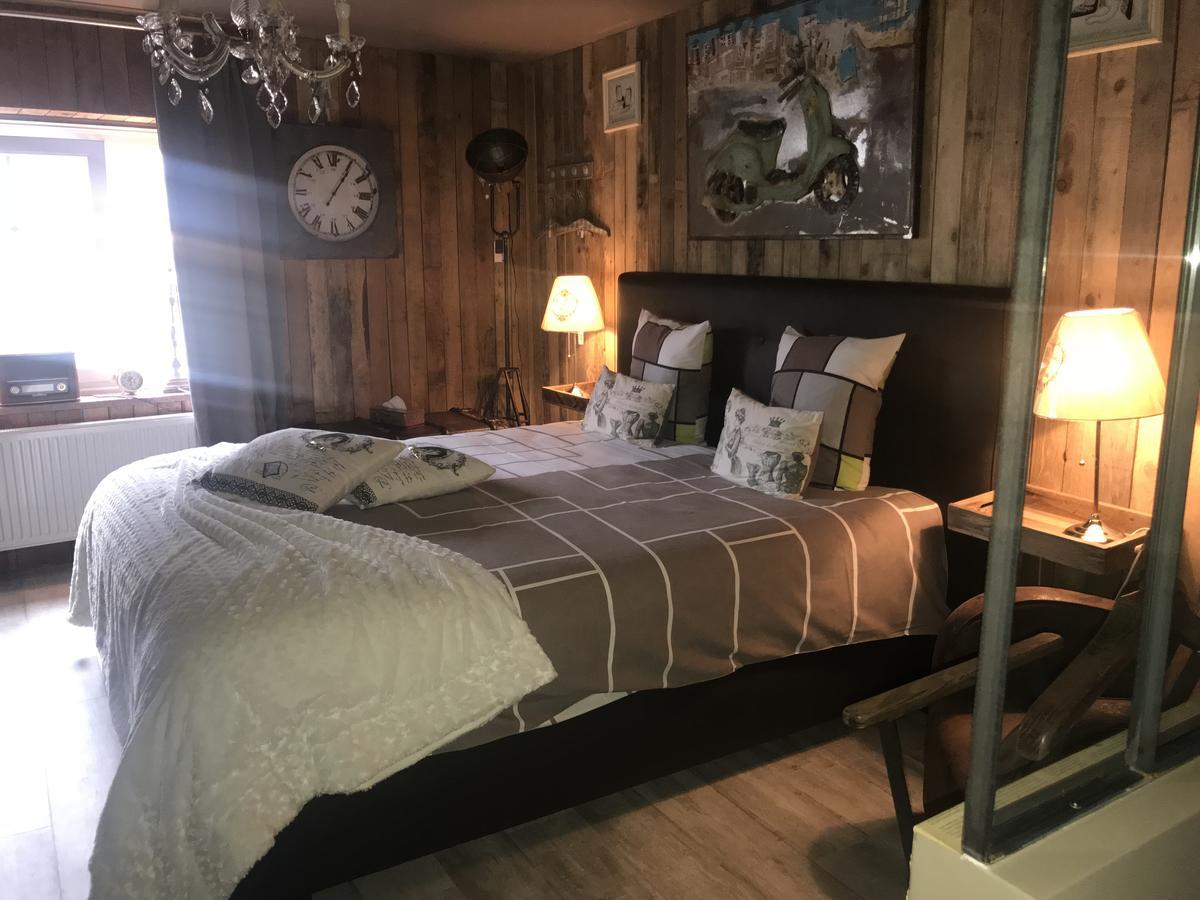 Le Relais De Chassepierre Hotel Bagian luar foto